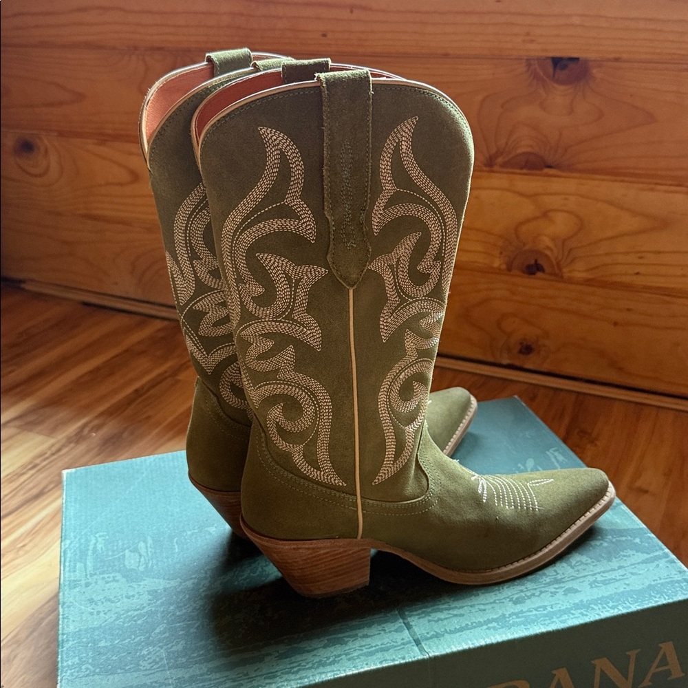Buck & Brana Tessa Olive Suede Western Cowboy Boots - Picture 11 of 12